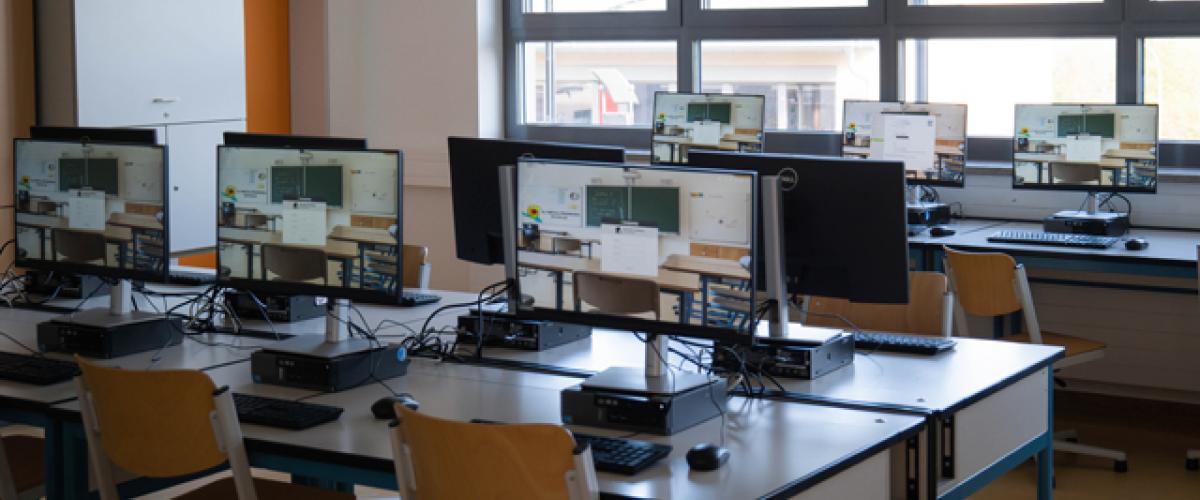 LEAF OS in a school setting LEAF OS in a school setting